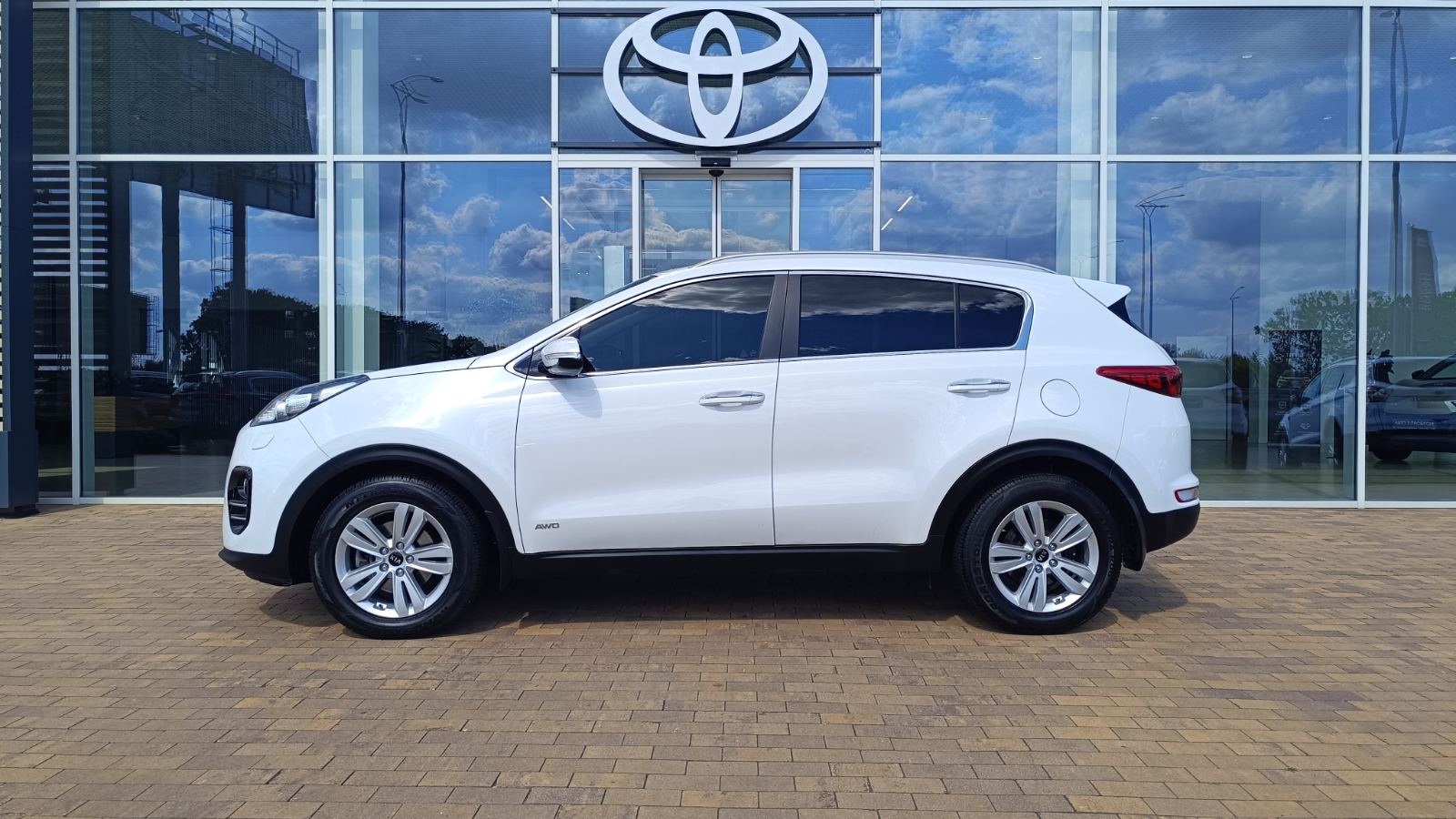 Інші авто KIA SPORTAGE 2017 року з пробігом 134188 км, Універсал, Тойота Центр Київ «ВІДІ Аеропорт», м.Київ - 730000 ГРН | Фото № 3