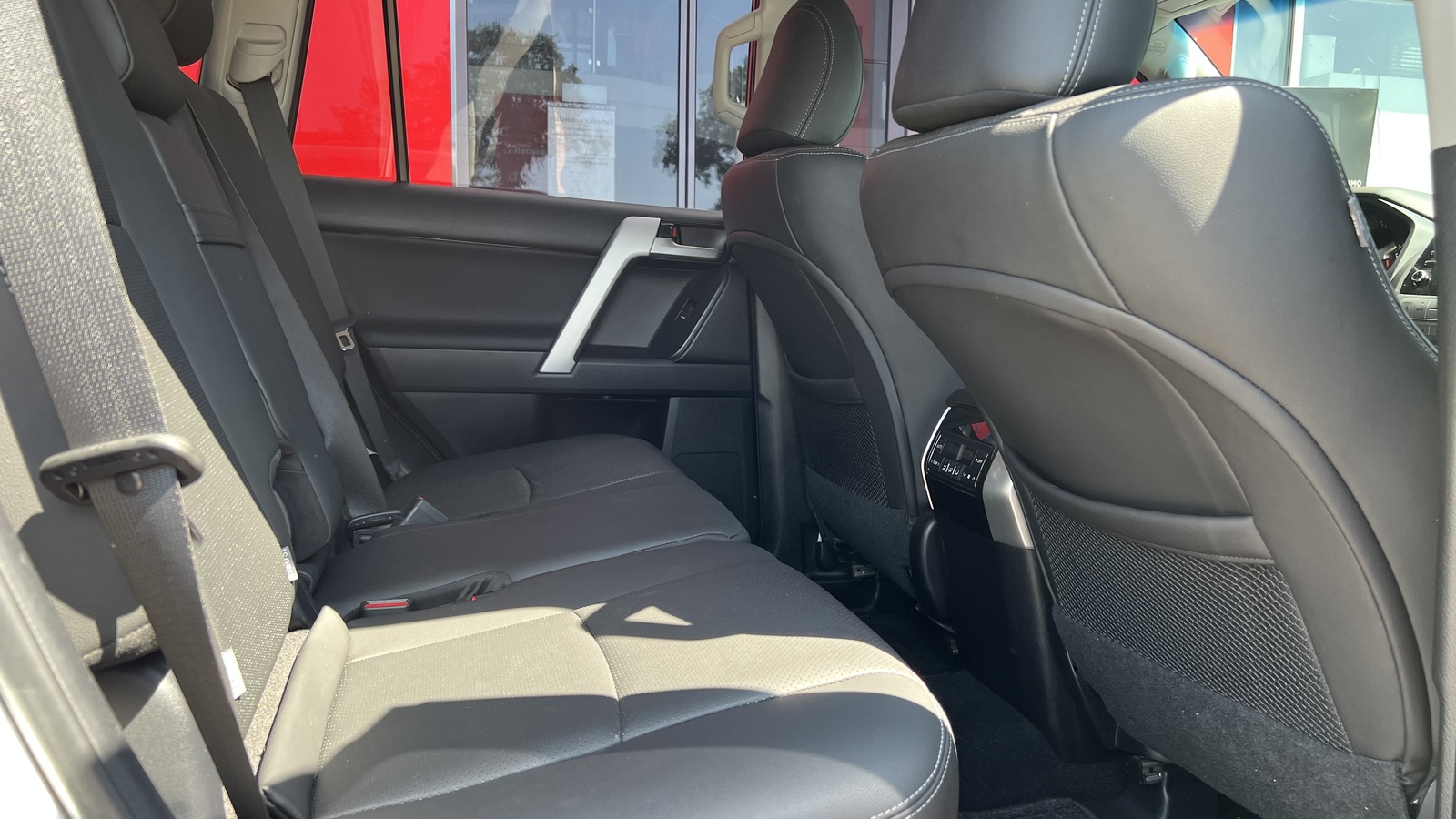 Toyota LAND CRUISER PRADO 2022 року з пробігом 72003 км, Універсал, Тойота Центр Вінниця "Преміум Мотор", м.Вінниця - 1909000 ГРН | Фото № 7