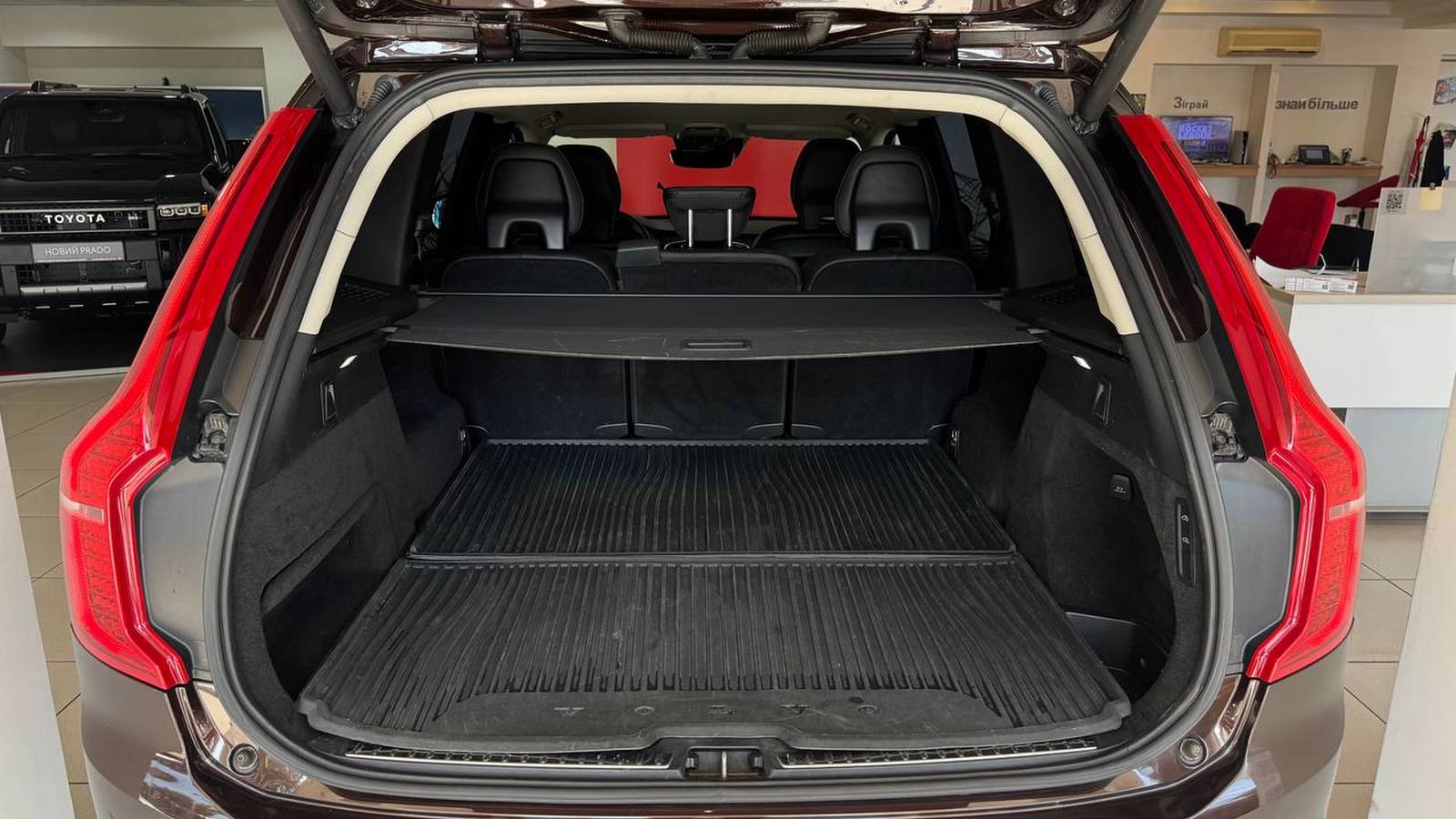 Інші авто VOLVO XC90 2018 року з пробігом 180520 км, Універсал, Тойота Центр Ужгород "Карат Мотор", м.Ужгород - 1323000 ГРН | Фото № 9