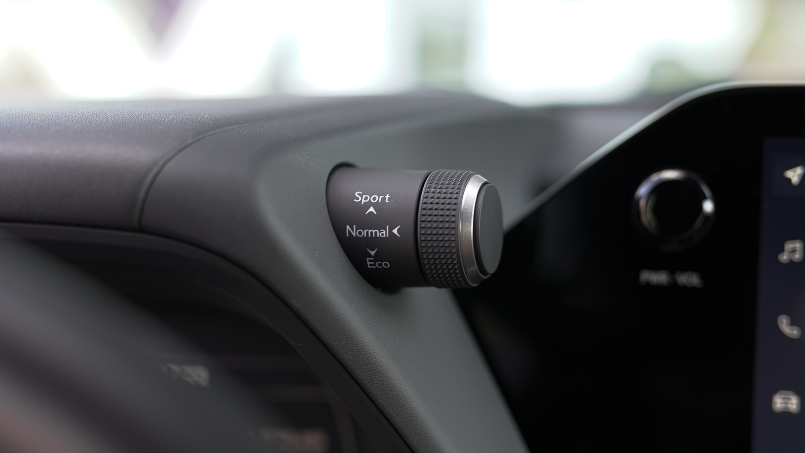 Lexus UX 300e 2023 року з пробігом 11022 км, Універсал, Лексус Львів, м.Львів - 1517630 ГРН | Фото № 28