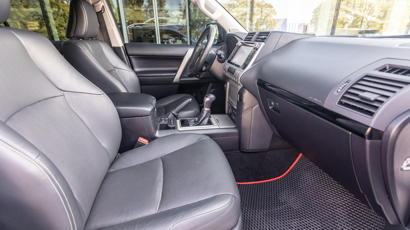 Toyota LAND CRUISER PRADO 2019 року з пробігом 115067 км, Універсал, Тойота Центр Дніпро "Алмаз Мотор" на Запорізькому шосе, м.Дніпро - 1585000 ГРН | Фото № 6