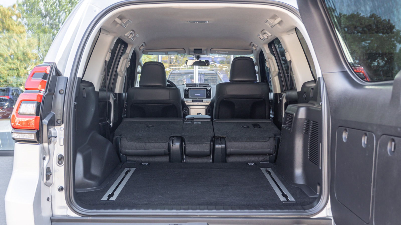 Toyota LAND CRUISER PRADO 2019 року з пробігом 115067 км, Універсал, Тойота Центр Дніпро "Алмаз Мотор" на Запорізькому шосе, м.Дніпро - 1585000 ГРН | Фото № 12