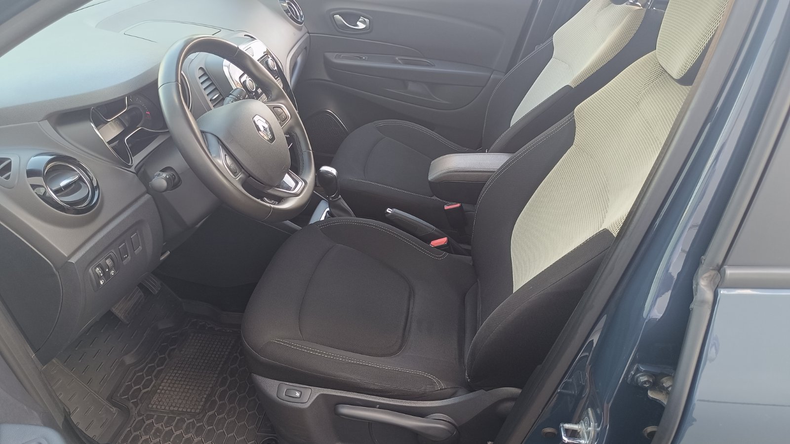 Інші авто RENAULT Captur 2019 року з пробігом 123670 км, Хетчбек, Тойота Центр Київ «ВІДІ Аеропорт», м.Київ - 590000 ГРН | Фото № 11