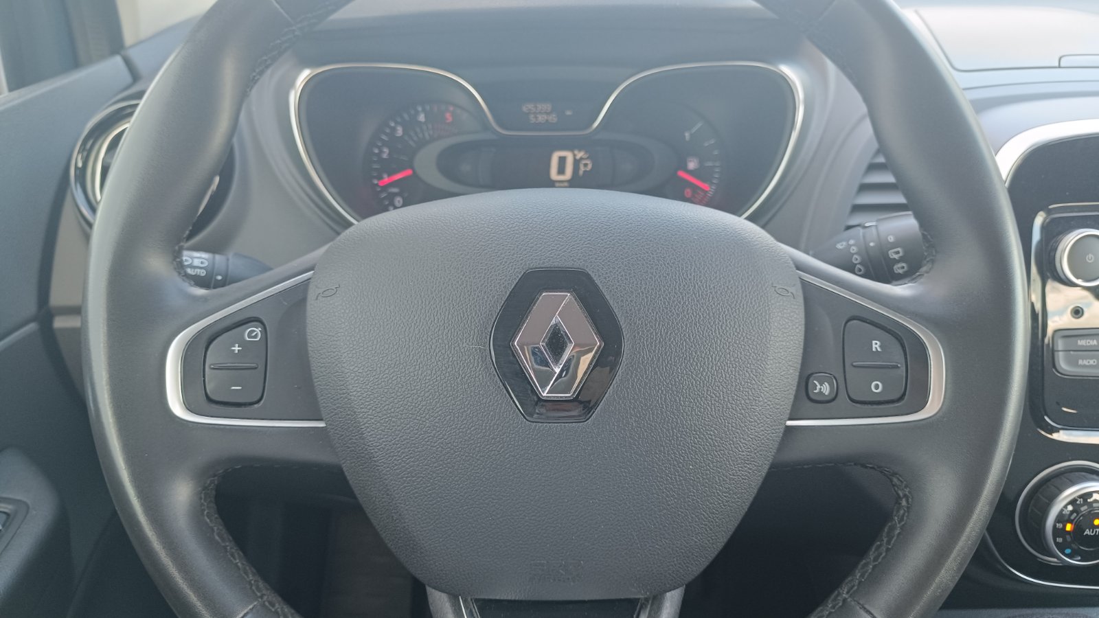 Інші авто RENAULT Captur 2019 року з пробігом 123670 км, Хетчбек, Тойота Центр Київ «ВІДІ Аеропорт», м.Київ - 590000 ГРН | Фото № 13