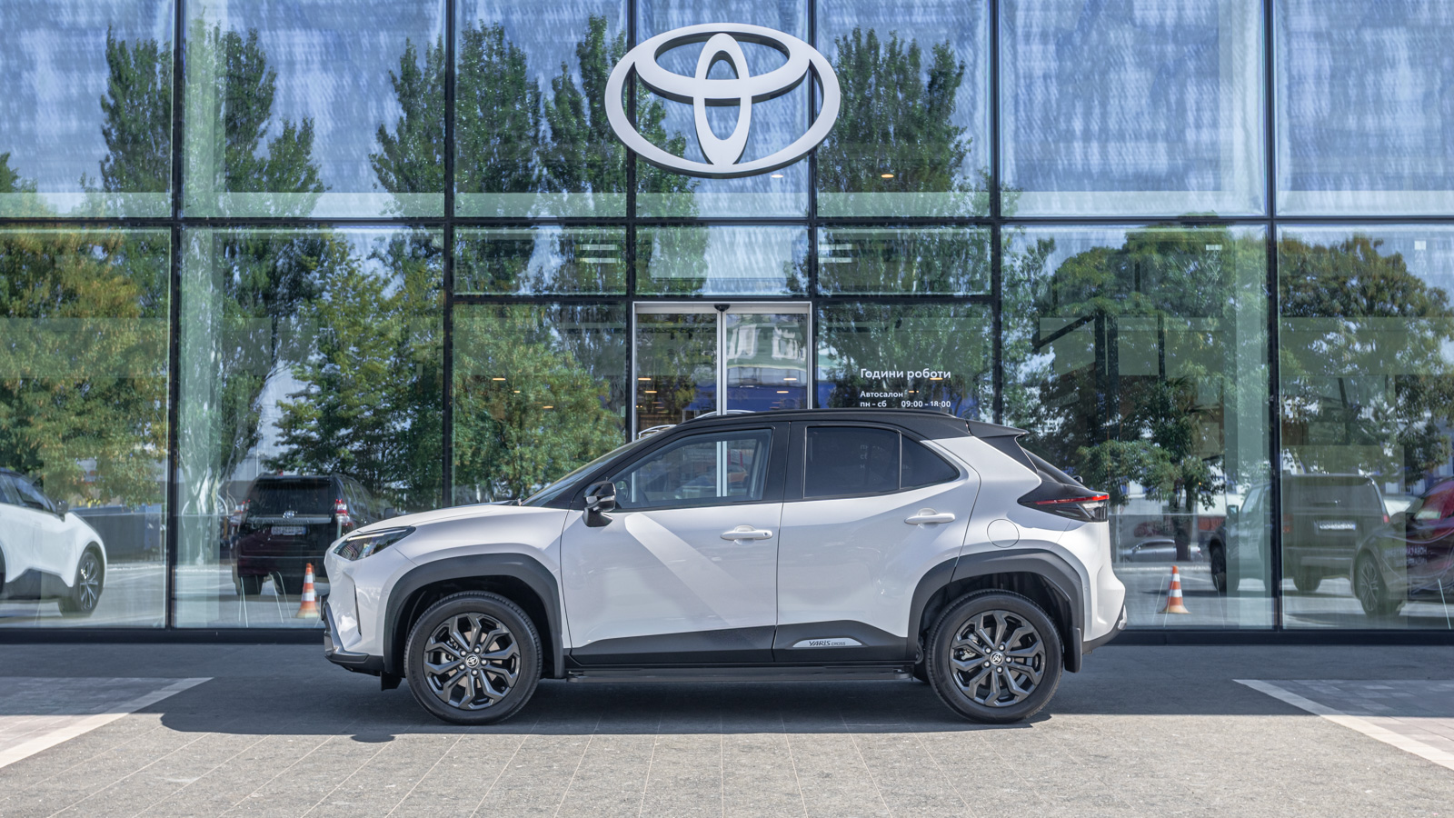 Toyota YARIS CROSS 2024 року з пробігом 1034 км, Хетчбек, Тойота Центр Дніпро "Алмаз Мотор" на Запорізькому шосе, м.Дніпро - 1390000 ГРН | Фото № 3