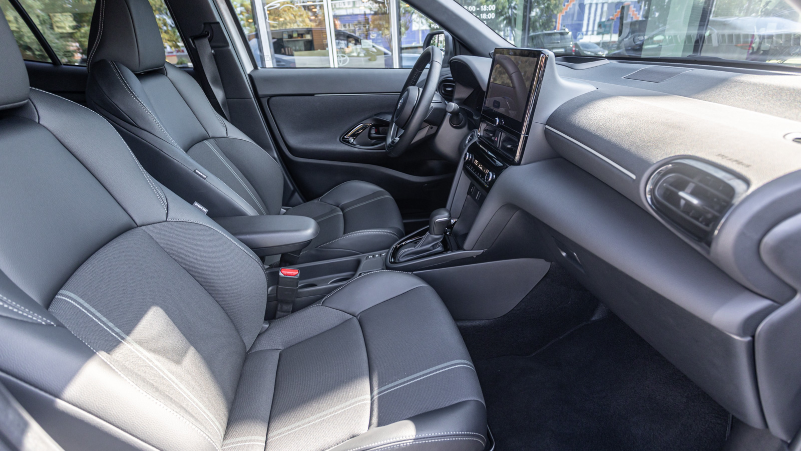 Toyota YARIS CROSS 2024 року з пробігом 1034 км, Хетчбек, Тойота Центр Дніпро "Алмаз Мотор" на Запорізькому шосе, м.Дніпро - 1390000 ГРН | Фото № 6