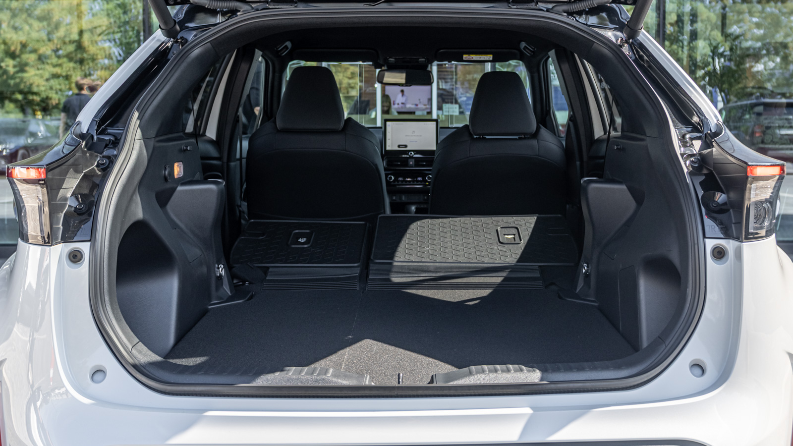 Toyota YARIS CROSS 2024 року з пробігом 1034 км, Хетчбек, Тойота Центр Дніпро "Алмаз Мотор" на Запорізькому шосе, м.Дніпро - 1390000 ГРН | Фото № 11