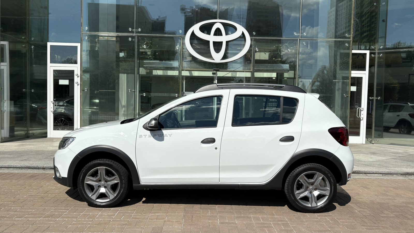 Інші авто RENAULT Stepway 2020 року з пробігом 54121 км, Хетчбек, Тойота Центр Київ "Автосаміт Укравто", м.Київ - 457470 ГРН | Фото № 3