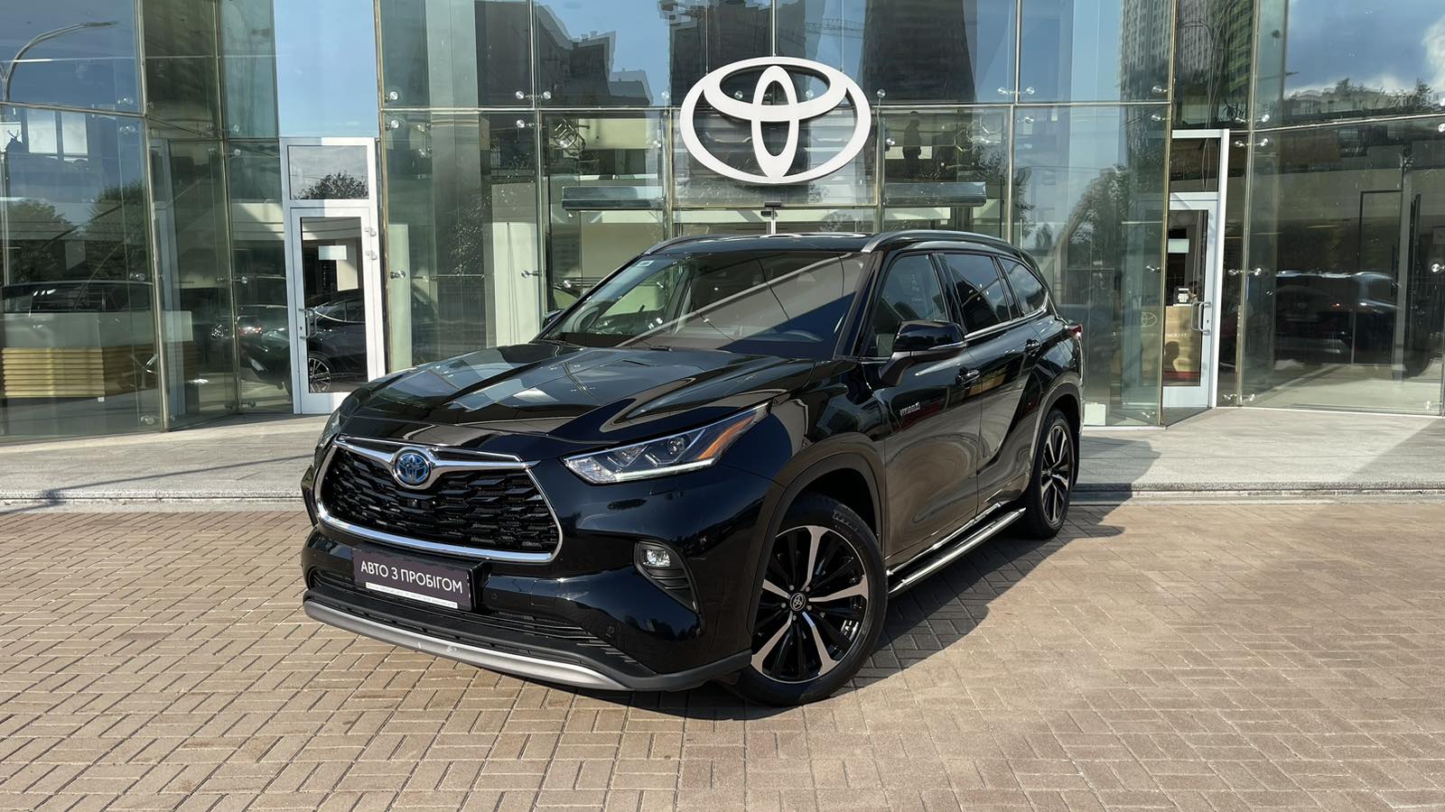 Toyota HIGHLANDER 2021 року з пробігом 43293 км, Універсал, Тойота Центр Київ "Автосаміт Укравто", м.Київ - 2633400 ГРН | Фото № 1
