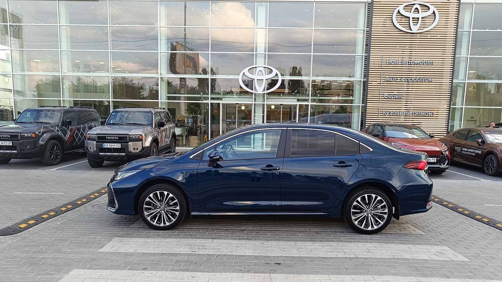 Toyota COROLLA 2023 року з пробігом 32560 км, Седан, Тойота Центр Київ "ВіДі Автострада", м.Київ - 1180000 ГРН | Фото № 3