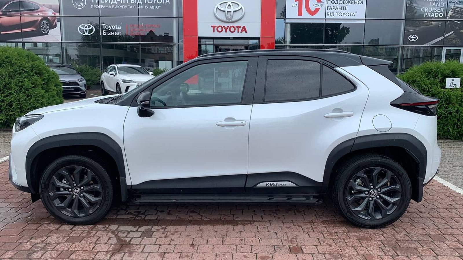 Toyota YARIS CROSS 2024 року з пробігом 925 км, Хетчбек, Тойота Центр Хмельницький "Гранд Мотор", м.Хмельницький - 1363000 ГРН | Фото № 3