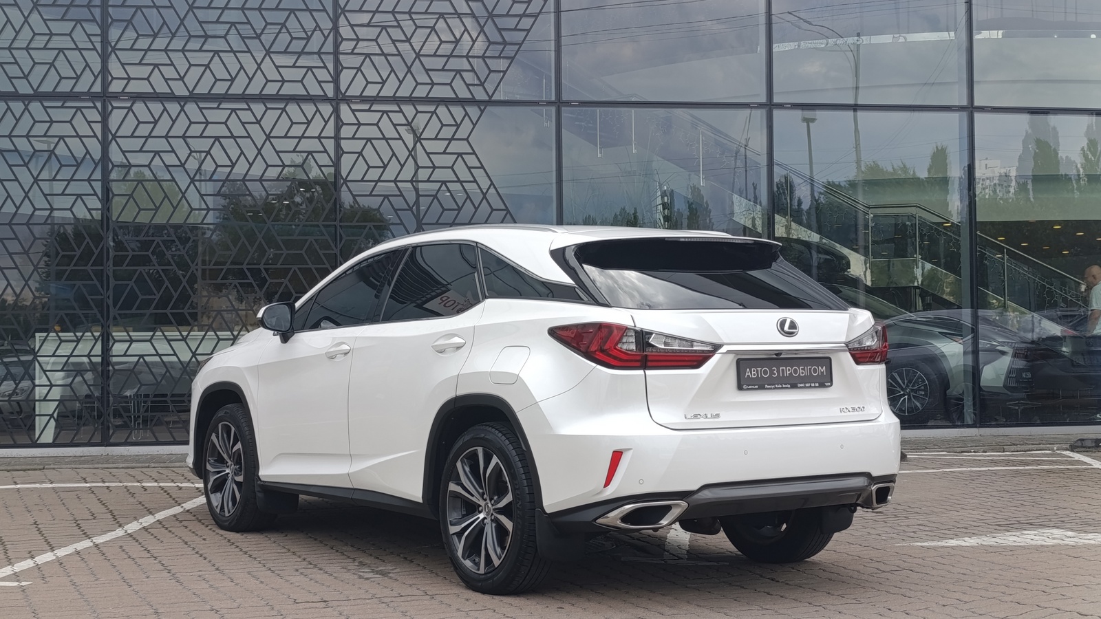 Lexus RX 2016 року з пробігом 95138 км, Універсал, Лексус Київ Захід, м.Київ - 1400000 ГРН | Фото № 2