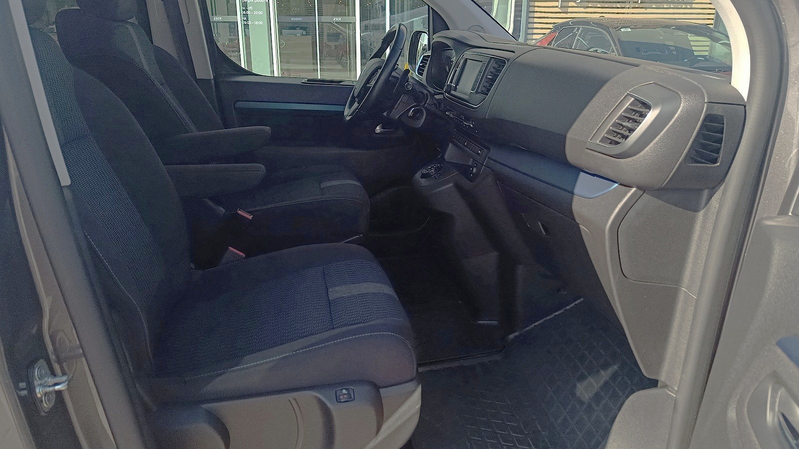 Інші авто PEUGEOT Traveller 2020 року з пробігом 112228 км, Мінівен, Тойота Центр Київ "ВіДі Автострада", м.Київ - 1268000 ГРН | Фото № 6