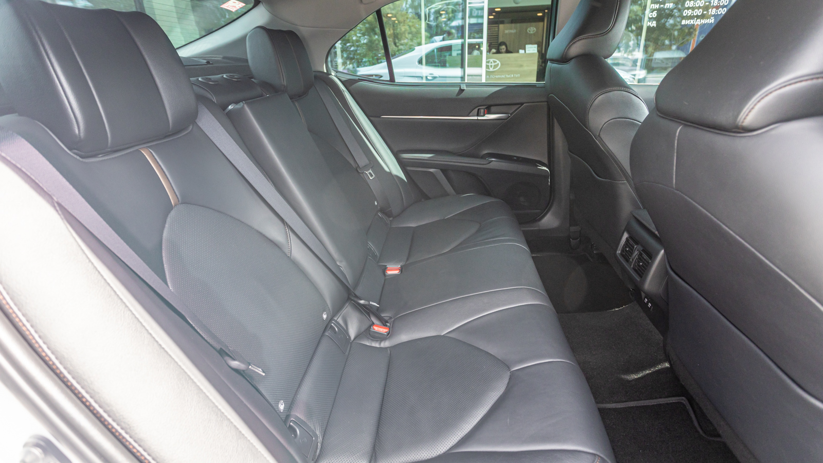 Toyota CAMRY 2019 року з пробігом 112635 км, Седан, Тойота Центр Дніпро "Алмаз Мотор" на Запорізькому шосе, м.Дніпро - 1220000 ГРН | Фото № 7