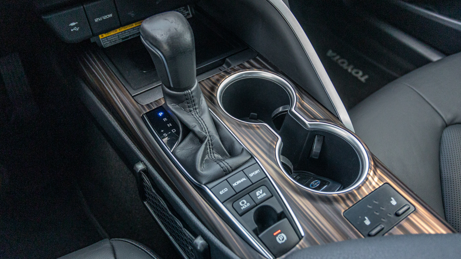 Toyota CAMRY 2019 року з пробігом 112635 км, Седан, Тойота Центр Дніпро "Алмаз Мотор" на Запорізькому шосе, м.Дніпро - 1220000 ГРН | Фото № 26