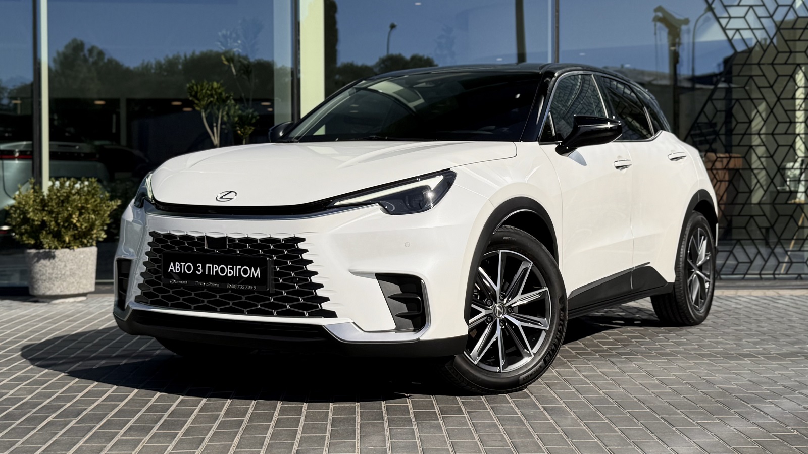 Lexus LBX 2023 року з пробігом 4014 км, Універсал, Лексус Одеса, м.Одеса - 1620920 ГРН | Фото № 1