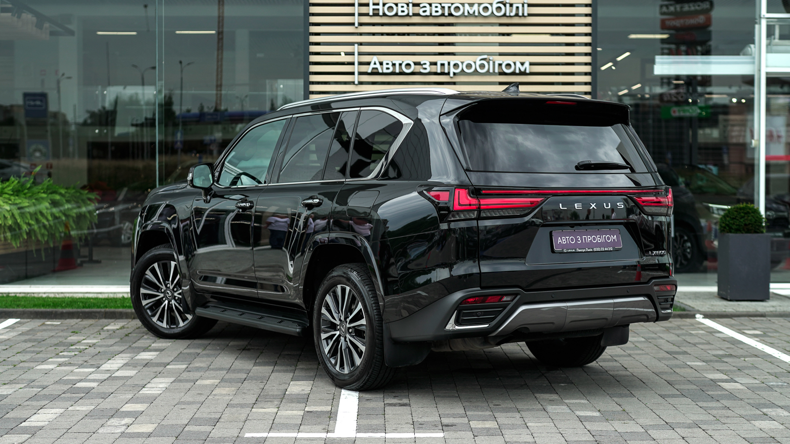 Lexus LX 2024 року з пробігом 29331 км, Універсал, Тойота Центр Львів "Діамант", м.Львів - 5395000 ГРН | Фото № 2