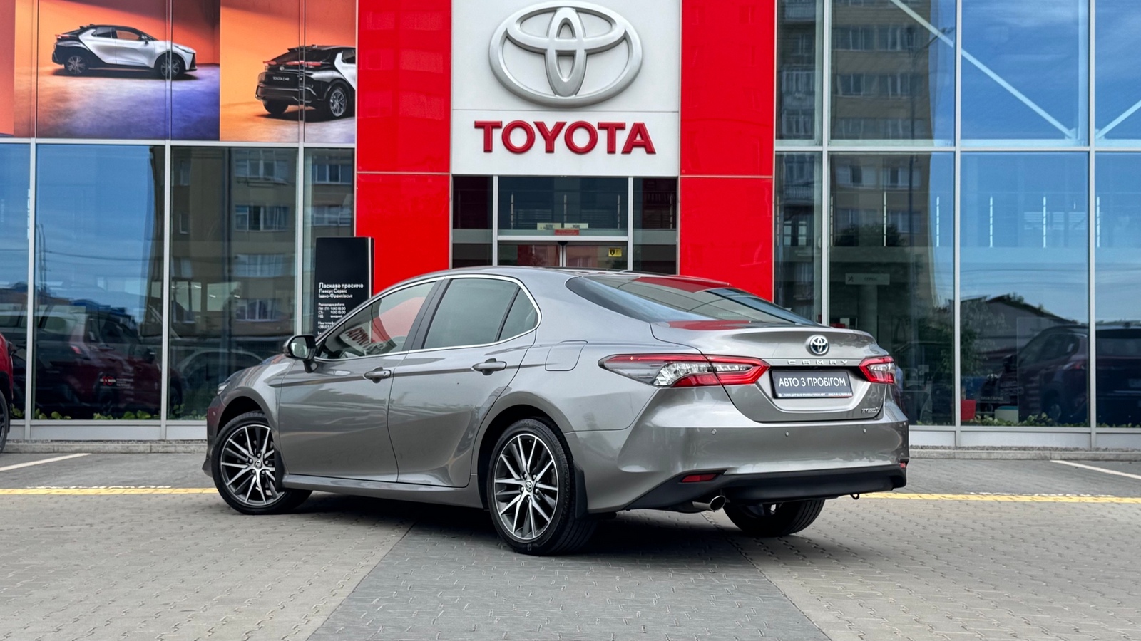 Toyota CAMRY 2023 року з пробігом 99471 км, Седан, Тойота Центр Івано-Франківськ "Класик-Авто", м.Івано-Франківськ - 1445000 ГРН | Фото № 2
