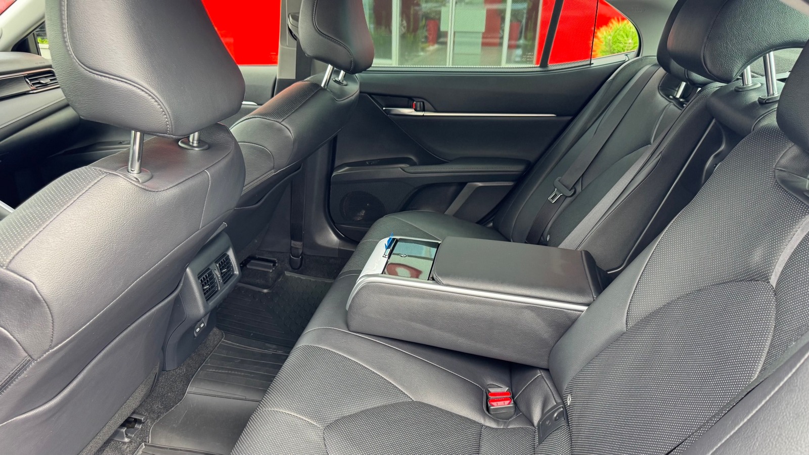 Toyota CAMRY 2023 року з пробігом 99471 км, Седан, Тойота Центр Івано-Франківськ "Класик-Авто", м.Івано-Франківськ - 1445000 ГРН | Фото № 11