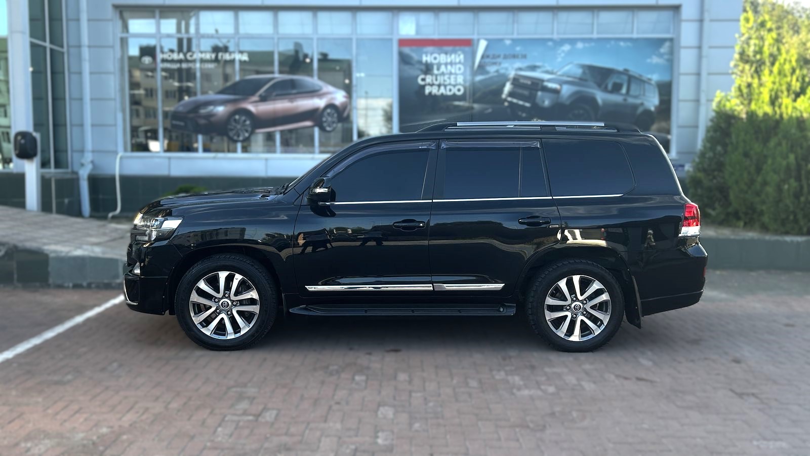 Toyota LAND CRUISER 2016 року з пробігом 352221 км, Універсал, Тойота Центр Чернівці "Олімп-Моторс", м.Чернівці - 2000000 ГРН | Фото № 3