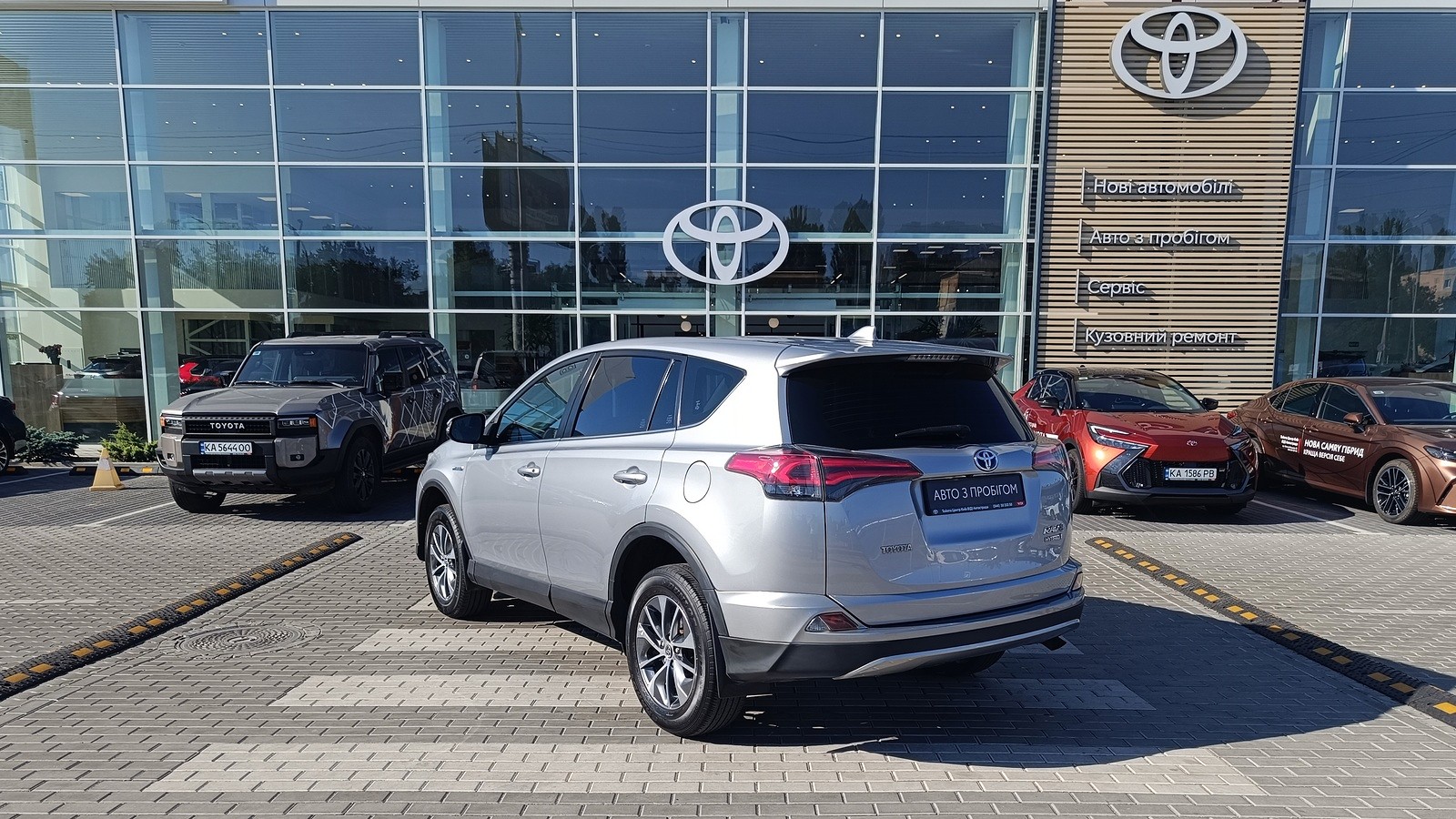 Toyota RAV4 2018 року з пробігом 137024 км, Універсал, Тойота Центр Київ "ВіДі Автострада", м.Київ - 970000 ГРН | Фото № 2