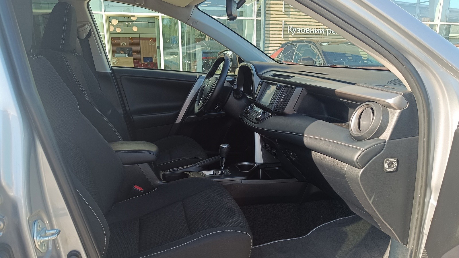 Toyota RAV4 2018 року з пробігом 137024 км, Універсал, Тойота Центр Київ "ВіДі Автострада", м.Київ - 970000 ГРН | Фото № 6