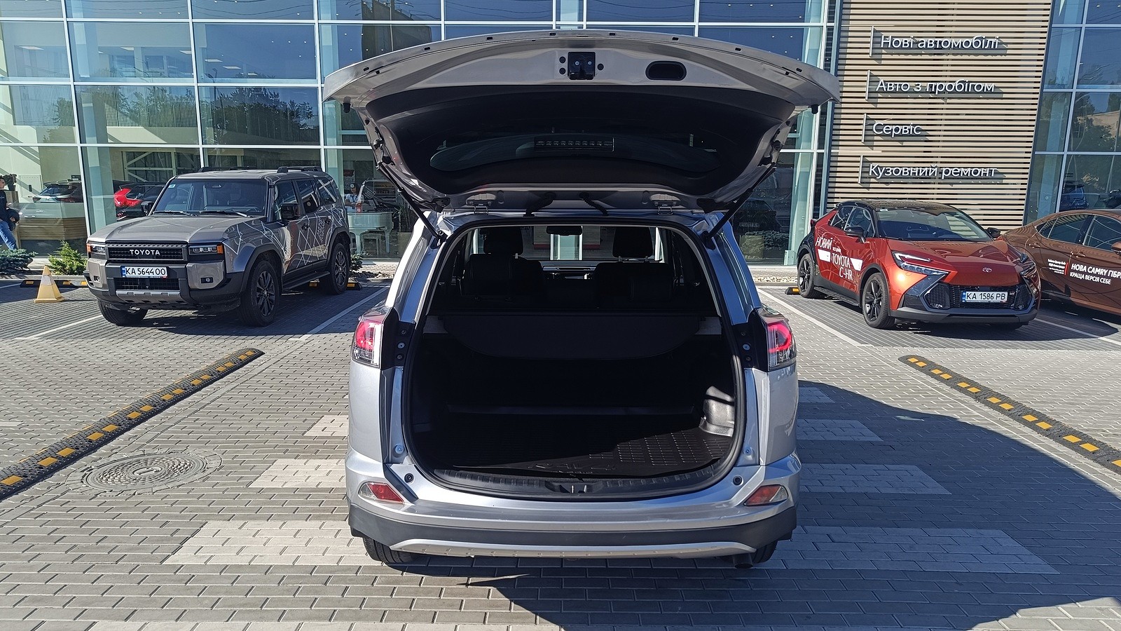 Toyota RAV4 2018 року з пробігом 137024 км, Універсал, Тойота Центр Київ "ВіДі Автострада", м.Київ - 970000 ГРН | Фото № 10