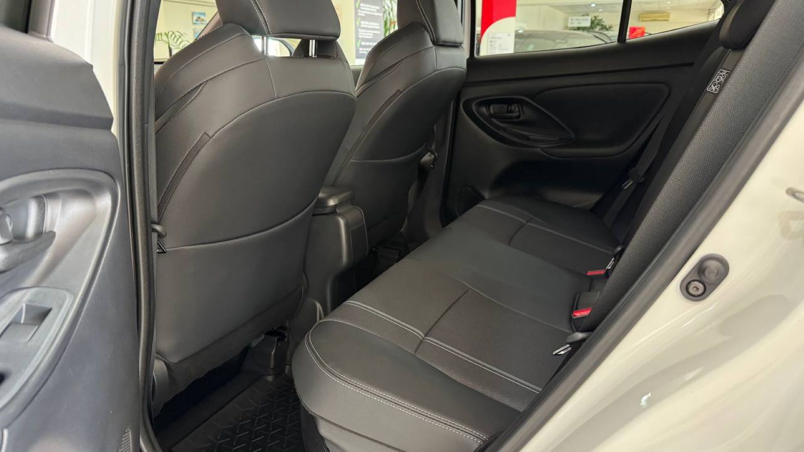 Toyota YARIS CROSS 2024 року з пробігом 5455 км, Хетчбек, Тойота Центр Ужгород "Карат Мотор", м.Ужгород - 1365160 ГРН | Фото № 11