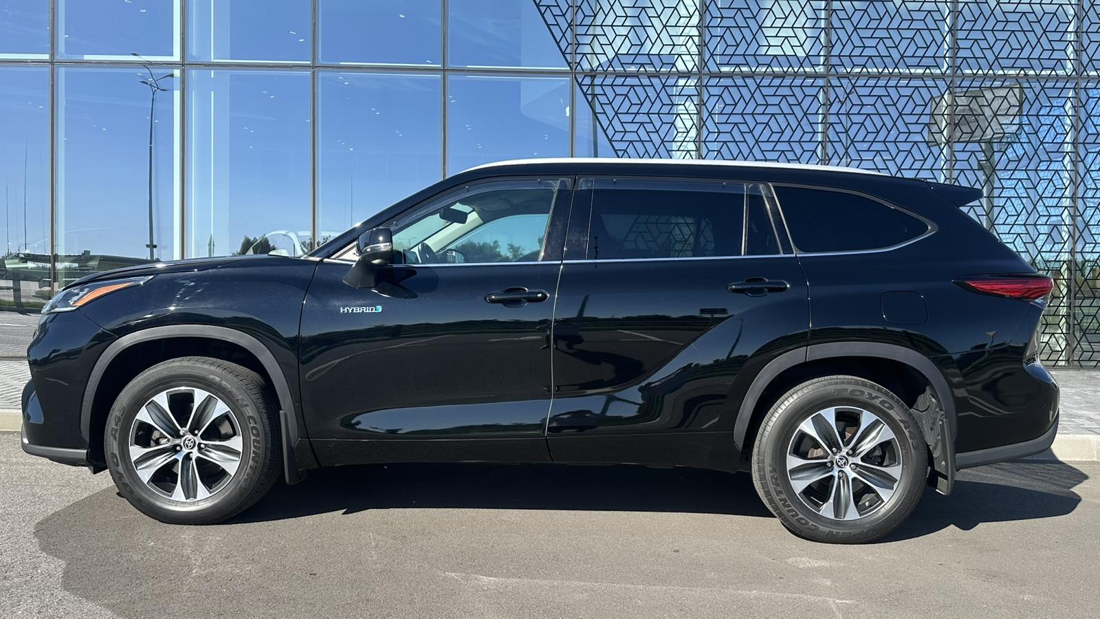 Toyota HIGHLANDER 2021 року з пробігом 72052 км, Універсал, Лексус Київ Аеропорт, м.Київ - 1913145 ГРН | Фото № 3
