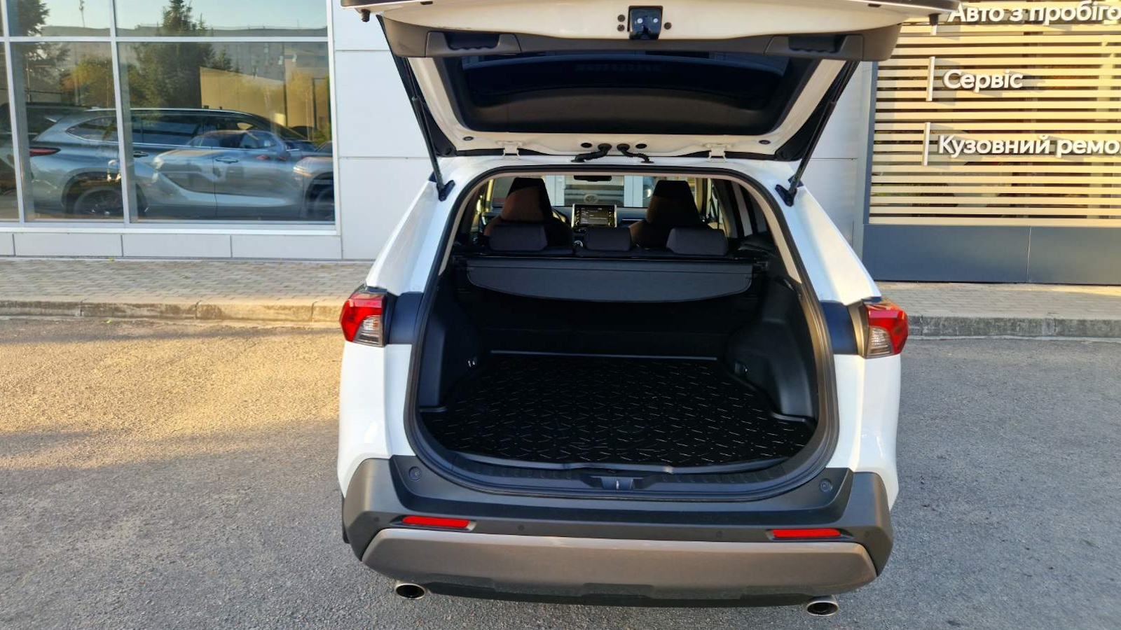 Toyota RAV4 2019 року з пробігом 106793 км, Універсал, Тойота Центр Кропивницький "Мотор - Олві", м.Кропивницький - 970000 ГРН | Фото № 10