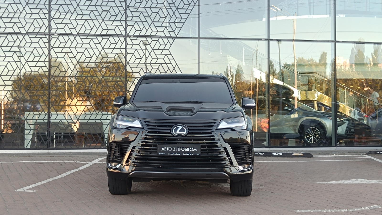Lexus LX 2023 року з пробігом 131821 км, Універсал, Лексус Київ Захід, м.Київ - 4968000 ГРН | Фото № 5