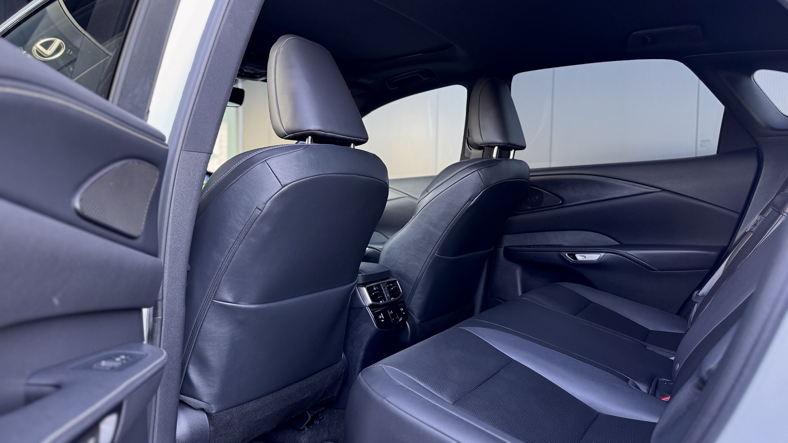 Lexus RX 2023 року з пробігом 39667 км, Універсал, Лексус Одеса, м.Одеса - 2890365 ГРН | Фото № 11
