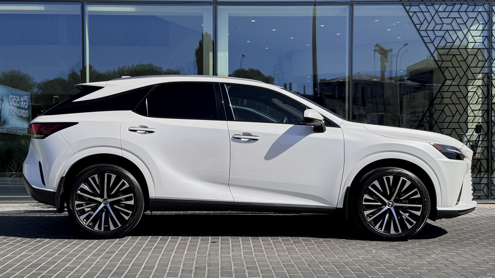 Lexus RX 2023 року з пробігом 39667 км, Універсал, Лексус Одеса, м.Одеса - 2890365 ГРН | Фото № 17