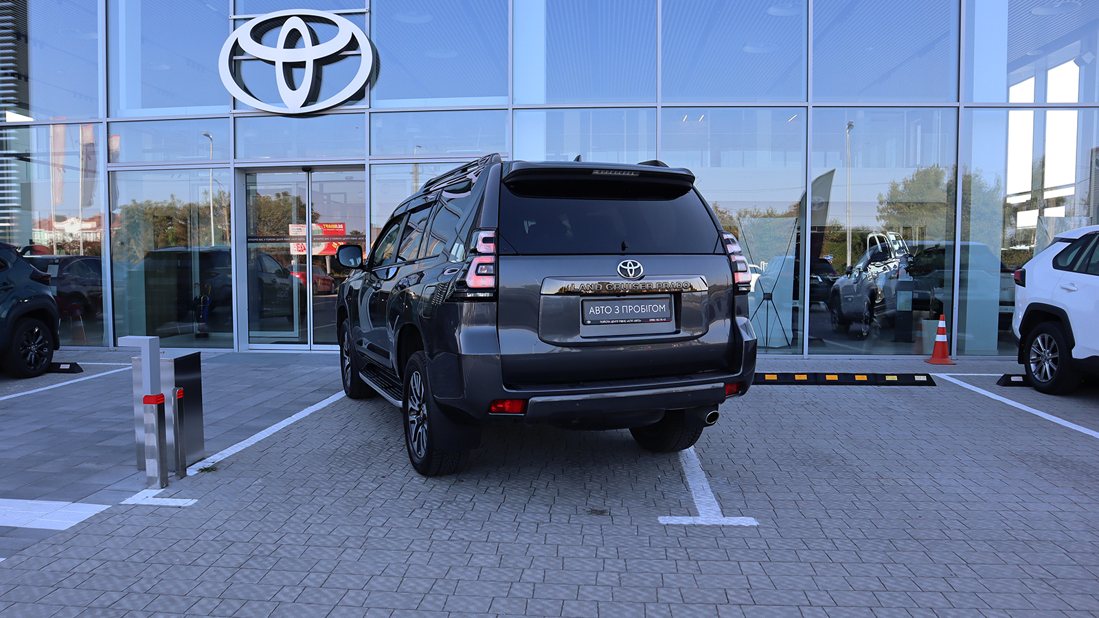 Toyota LAND CRUISER PRADO 2022 року з пробігом 142353 км, Універсал, Тойота Центр Рівне "Агат Авто", м.Рівне - 1936400 ГРН | Фото № 2