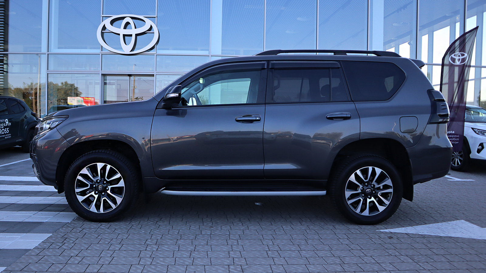Toyota LAND CRUISER PRADO 2022 року з пробігом 142353 км, Універсал, Тойота Центр Рівне "Агат Авто", м.Рівне - 1936400 ГРН | Фото № 3