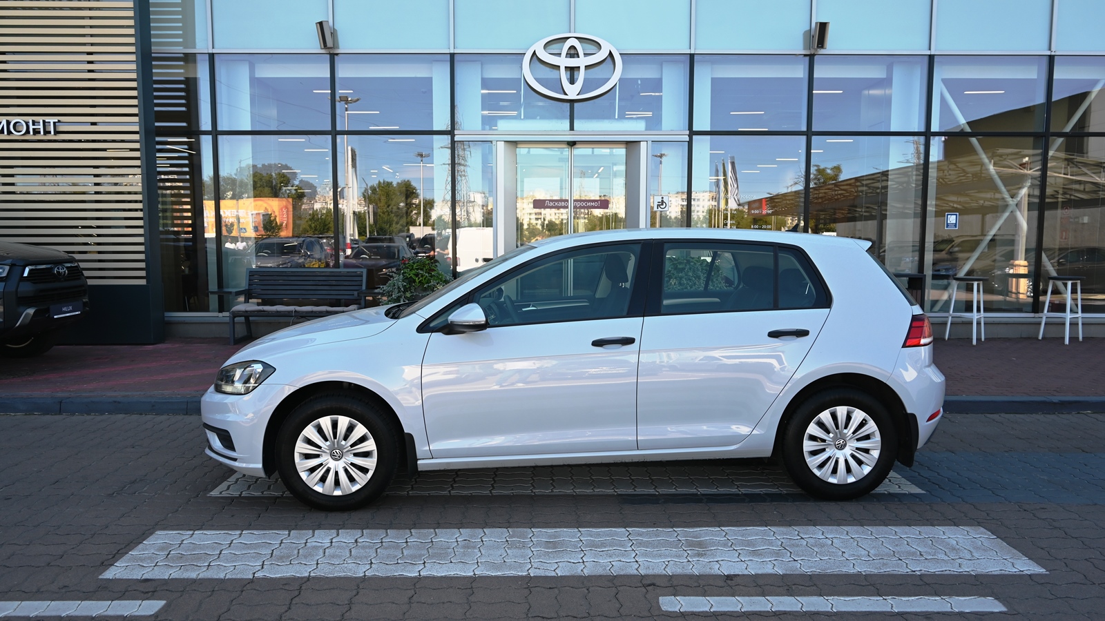 Інші авто VOLKSWAGEN GOLF 2017 року з пробігом 42729 км, Хетчбек, Тойота Центр Київ "Сіті Плаза", м.Київ - 690000 ГРН | Фото № 3