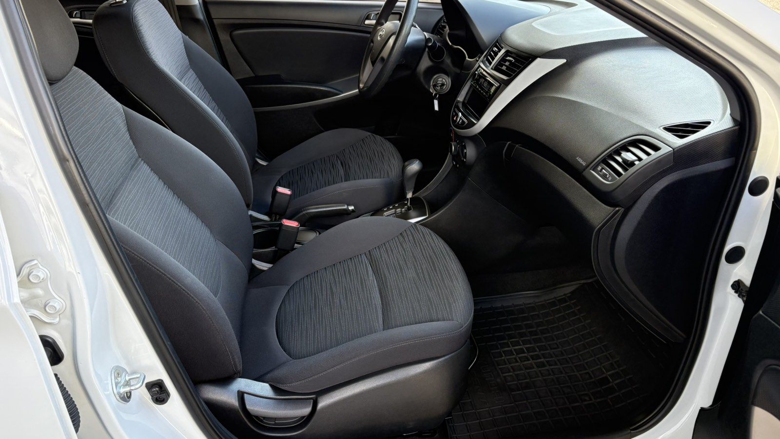Інші авто HYUNDAI ACCENT 2019 року з пробігом 141667 км, Седан, Тойота Центр Київ "Автосаміт Укравто", м.Київ - 480000 ГРН | Фото № 6