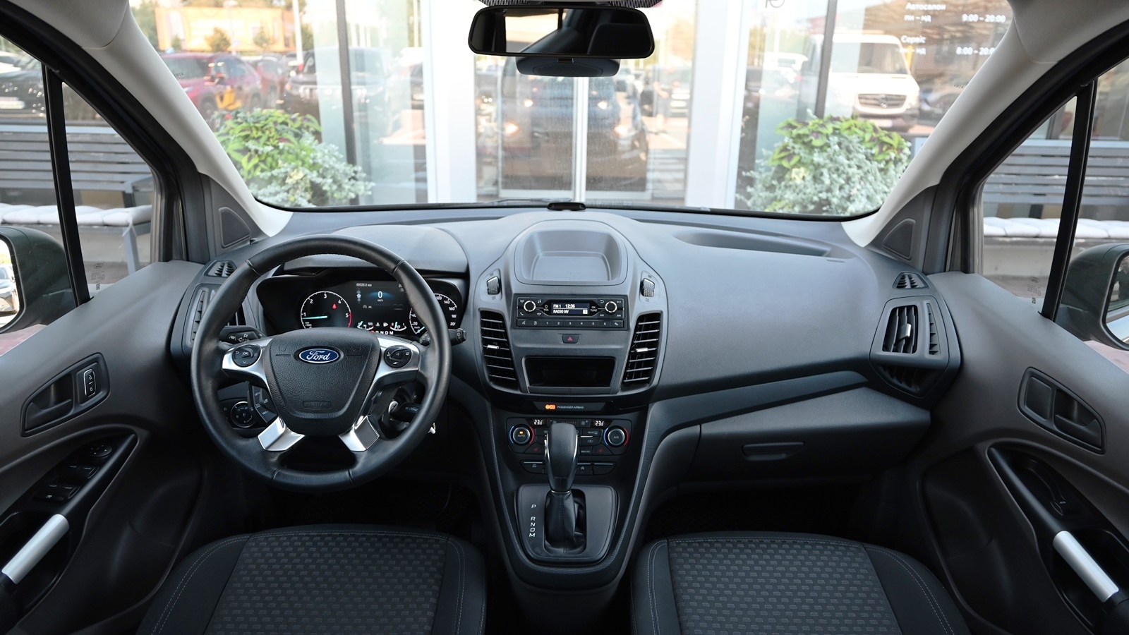 Інші авто FORD TOURNEO CONNECT 2019 року з пробігом 49026 км, Універсал, Тойота Центр Київ "Сіті Плаза", м.Київ - 757120 ГРН | Фото № 8