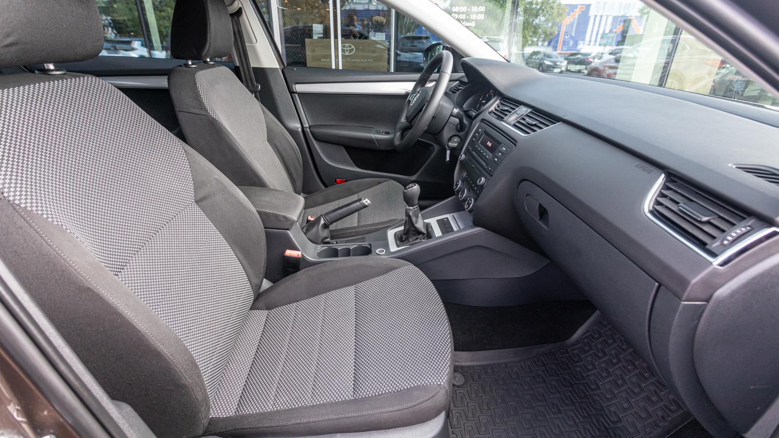 Інші авто SKODA OCTAVIA 2013 року з пробігом 169895 км, Седан, Тойота Центр Дніпро "Алмаз Мотор" на Запорізькому шосе, м.Дніпро - 450000 ГРН | Фото № 6