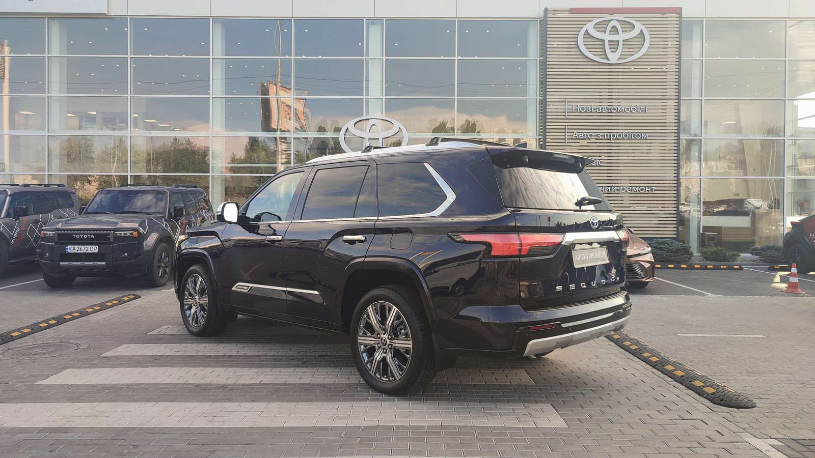Toyota SEQUOYA 2023 року з пробігом 127 км, Універсал, Тойота Центр Київ "ВіДі Автострада", м.Київ - 6180000 ГРН | Фото № 2