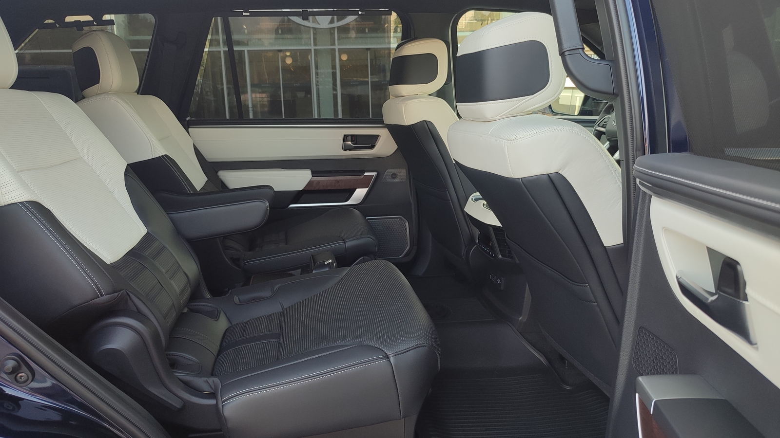 Toyota SEQUOYA 2023 року з пробігом 127 км, Універсал, Тойота Центр Київ "ВіДі Автострада", м.Київ - 6180000 ГРН | Фото № 7