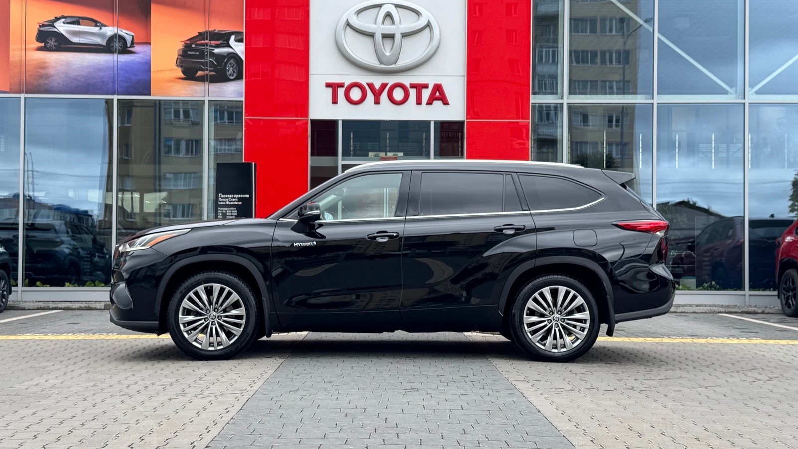 Toyota HIGHLANDER 2021 року з пробігом 97110 км, Універсал, Тойота Центр Івано-Франківськ "Класик-Авто", м.Івано-Франківськ - 2000000 ГРН | Фото № 3