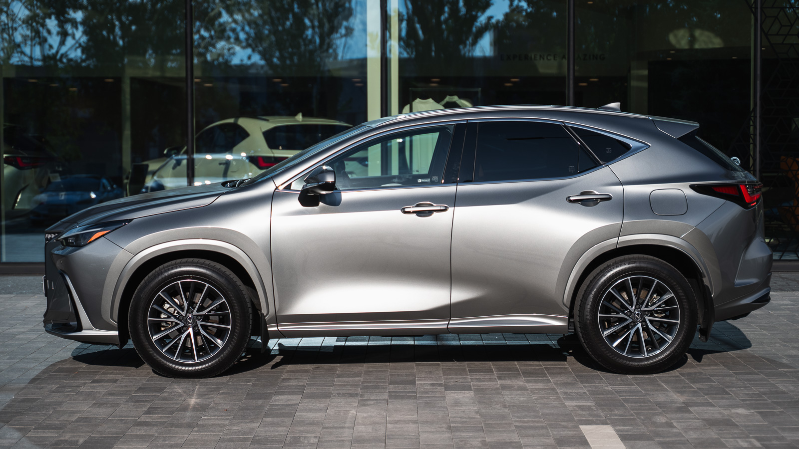 Lexus NX 2023 року з пробігом 51181 км, Універсал, Лексус Дніпро, м.Дніпро - 2259110 ГРН | Фото № 3
