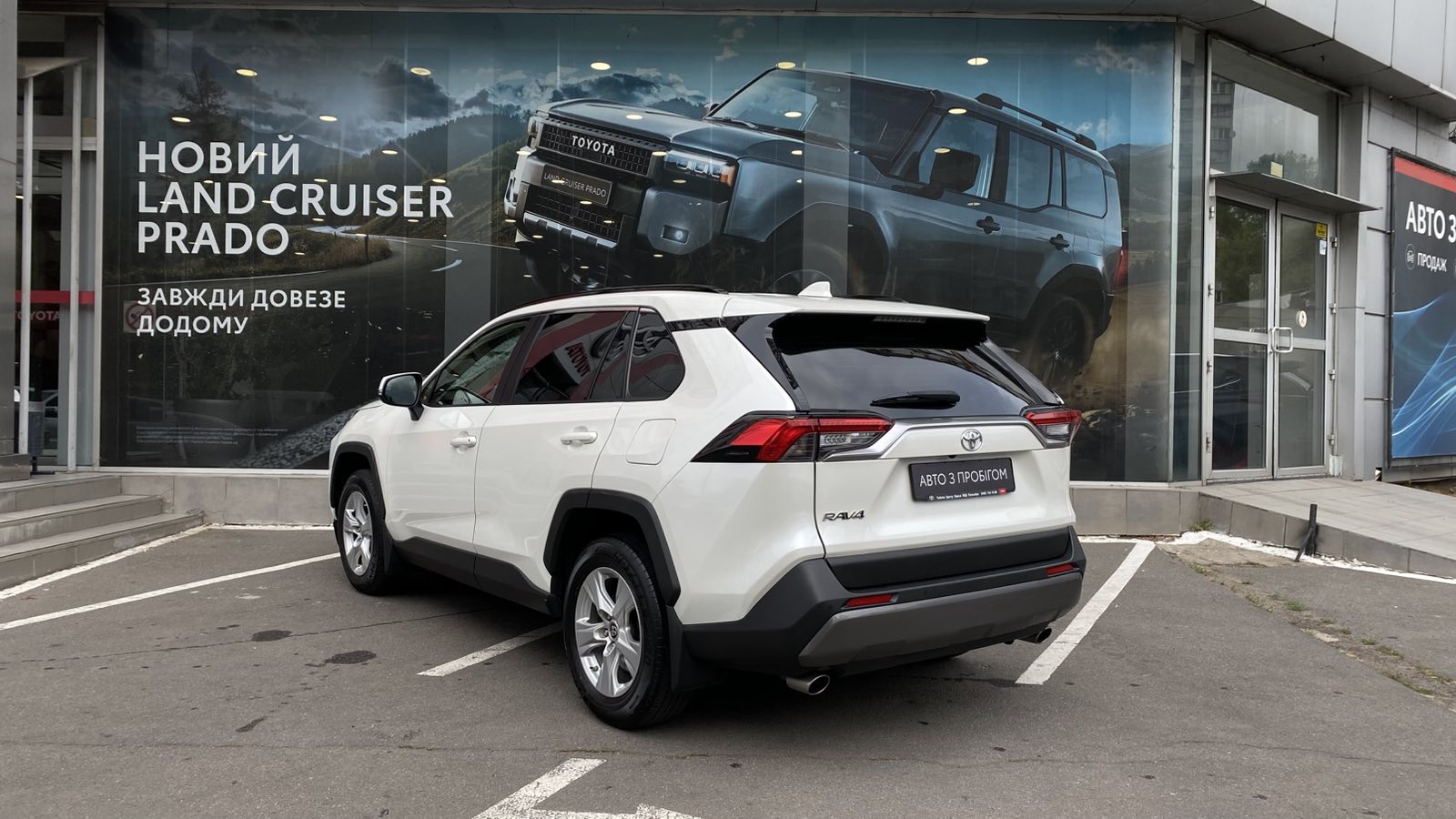 Toyota RAV4 2020 року з пробігом 178163 км, Універсал, Тойота Центр Одеса "ВіДі Пальміра", м.Одеса - 975000 ГРН | Фото № 2