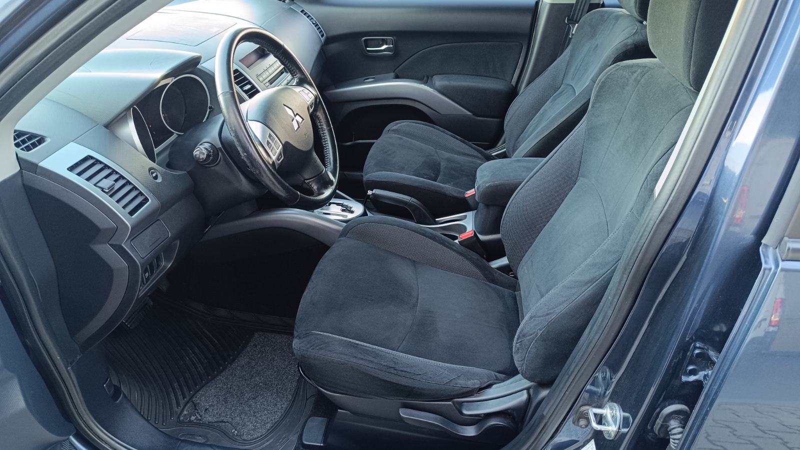 Інші авто MITSUBISHI OUTLANDER 2008 року з пробігом 126471 км, Універсал, Тойота Центр Київ «ВІДІ Аеропорт», м.Київ - 410000 ГРН | Фото № 12