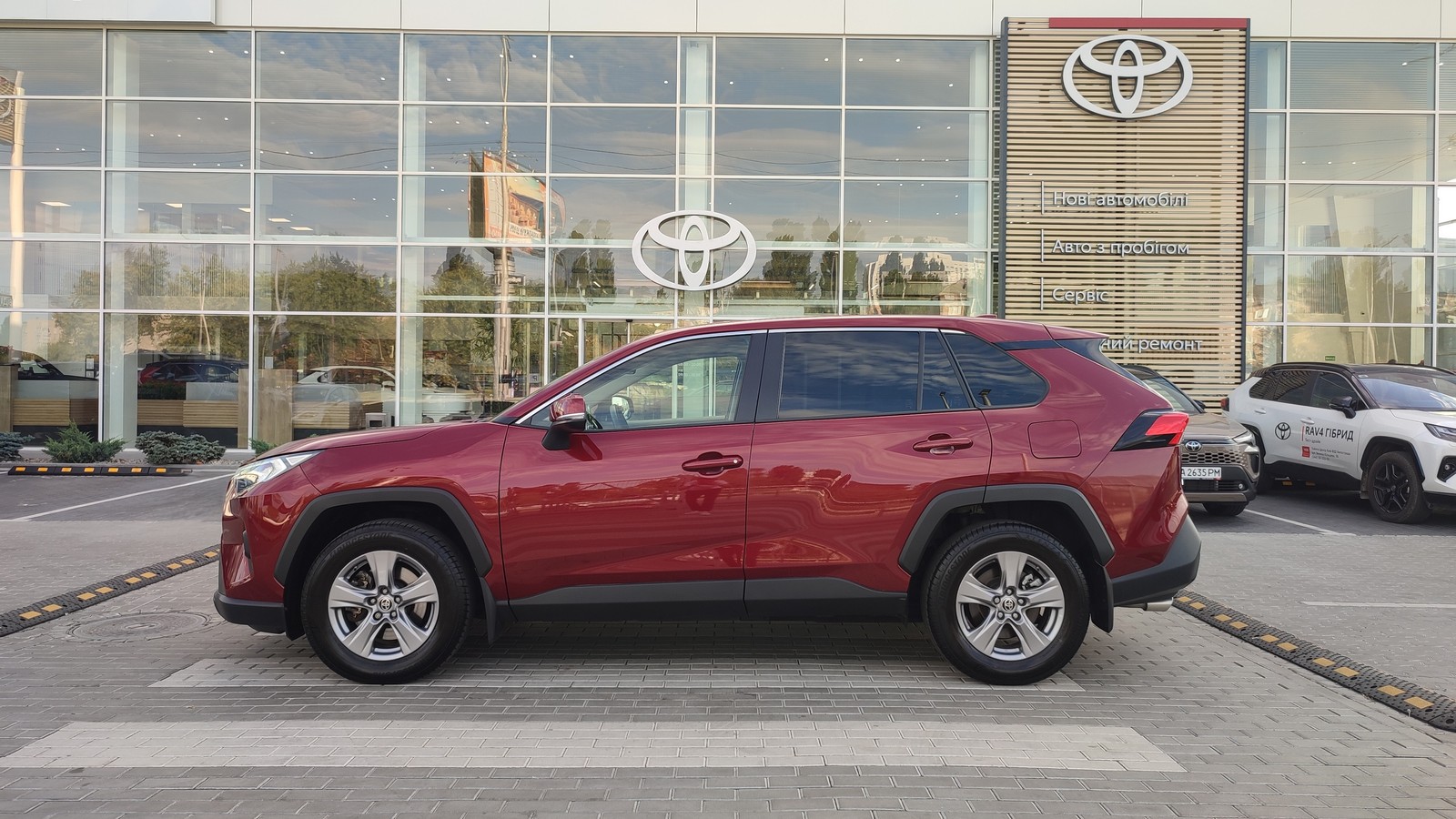 Toyota RAV4 2022 року з пробігом 14027 км, Універсал, Тойота Центр Київ "ВіДі Автострада", м.Київ - 1230000 ГРН | Фото № 3