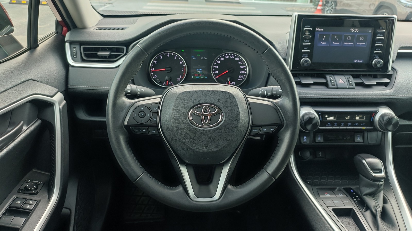 Toyota RAV4 2022 року з пробігом 14027 км, Універсал, Тойота Центр Київ "ВіДі Автострада", м.Київ - 1230000 ГРН | Фото № 9