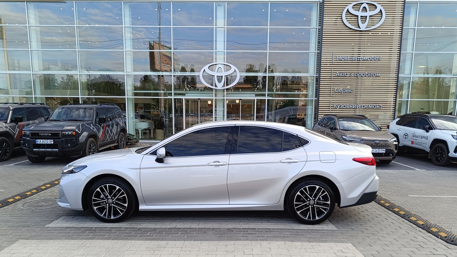 Toyota CAMRY 2025 року з пробігом 3259 км, Седан, Тойота Центр Київ "ВіДі Автострада", м.Київ - 2165000 ГРН | Фото № 3