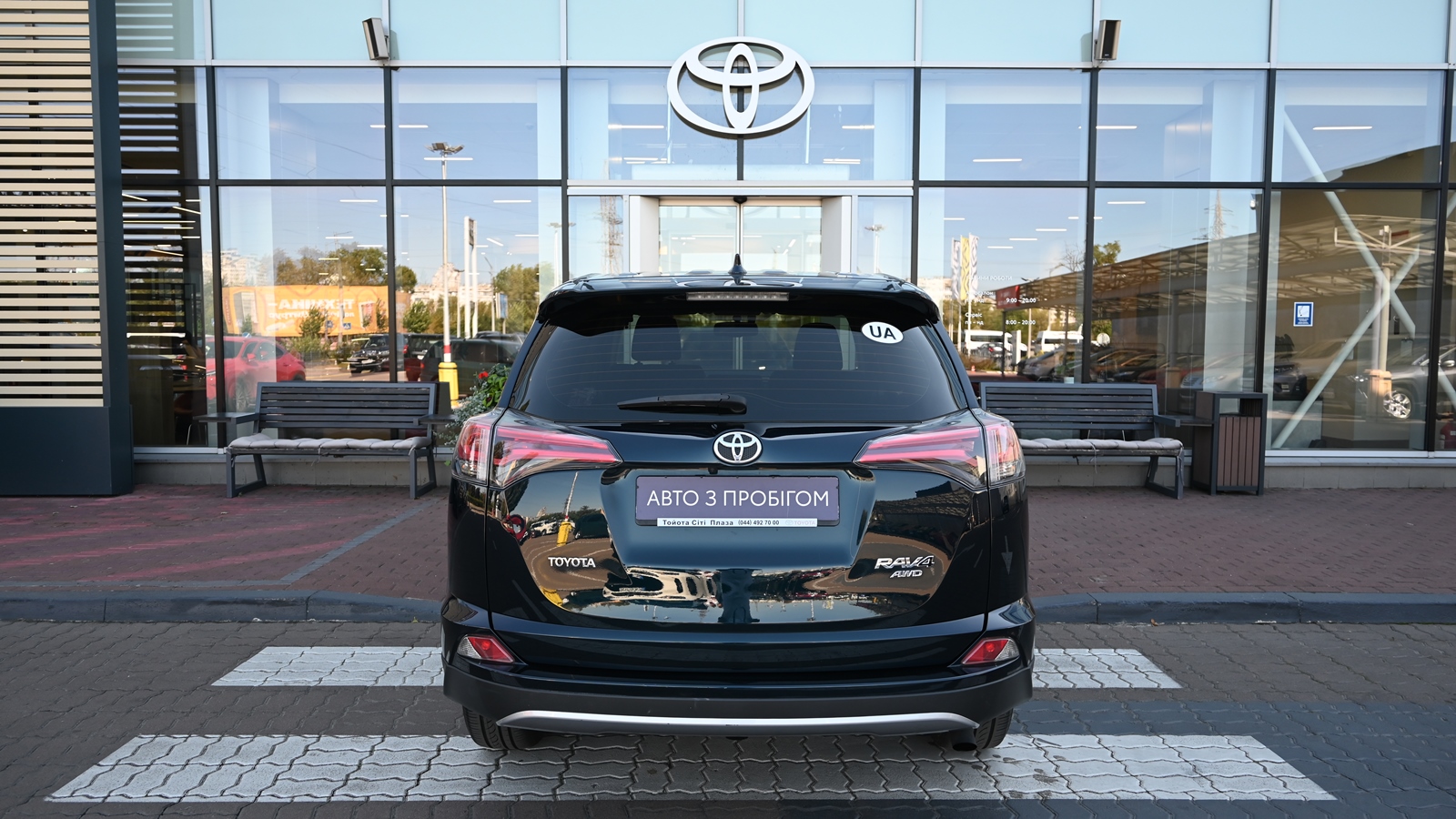 Toyota RAV4 2018 року з пробігом 124062 км, Універсал, Тойота Центр Київ "Сіті Плаза", м.Київ - 865200 ГРН | Фото № 4