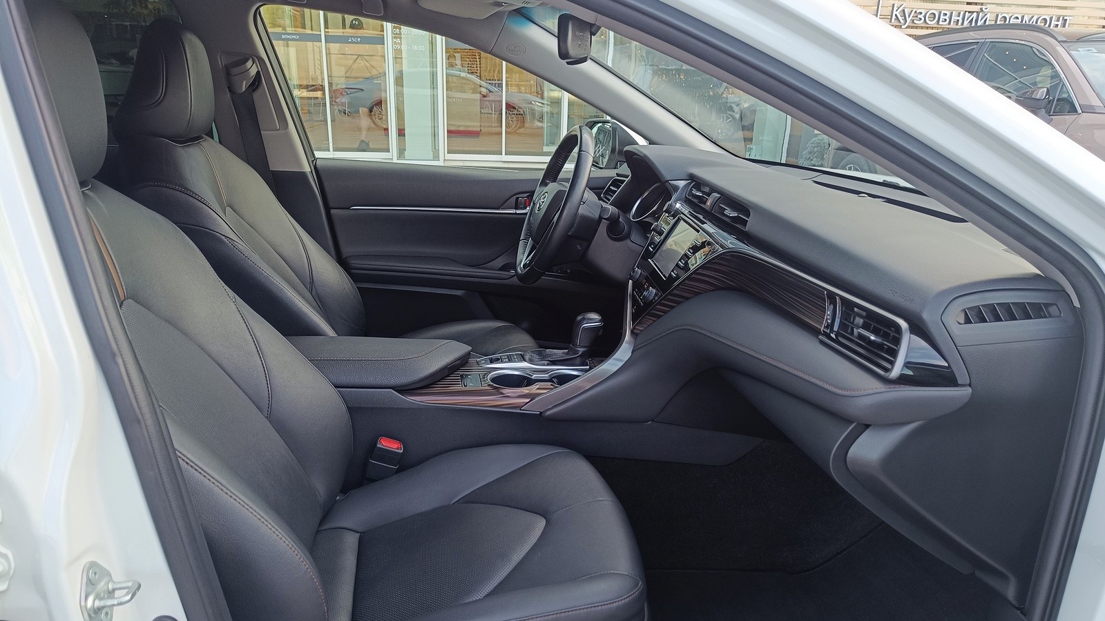 Toyota CAMRY 2020 року з пробігом 114501 км, Седан, Тойота Центр Київ "ВіДі Автострада", м.Київ - 1149000 ГРН | Фото № 6